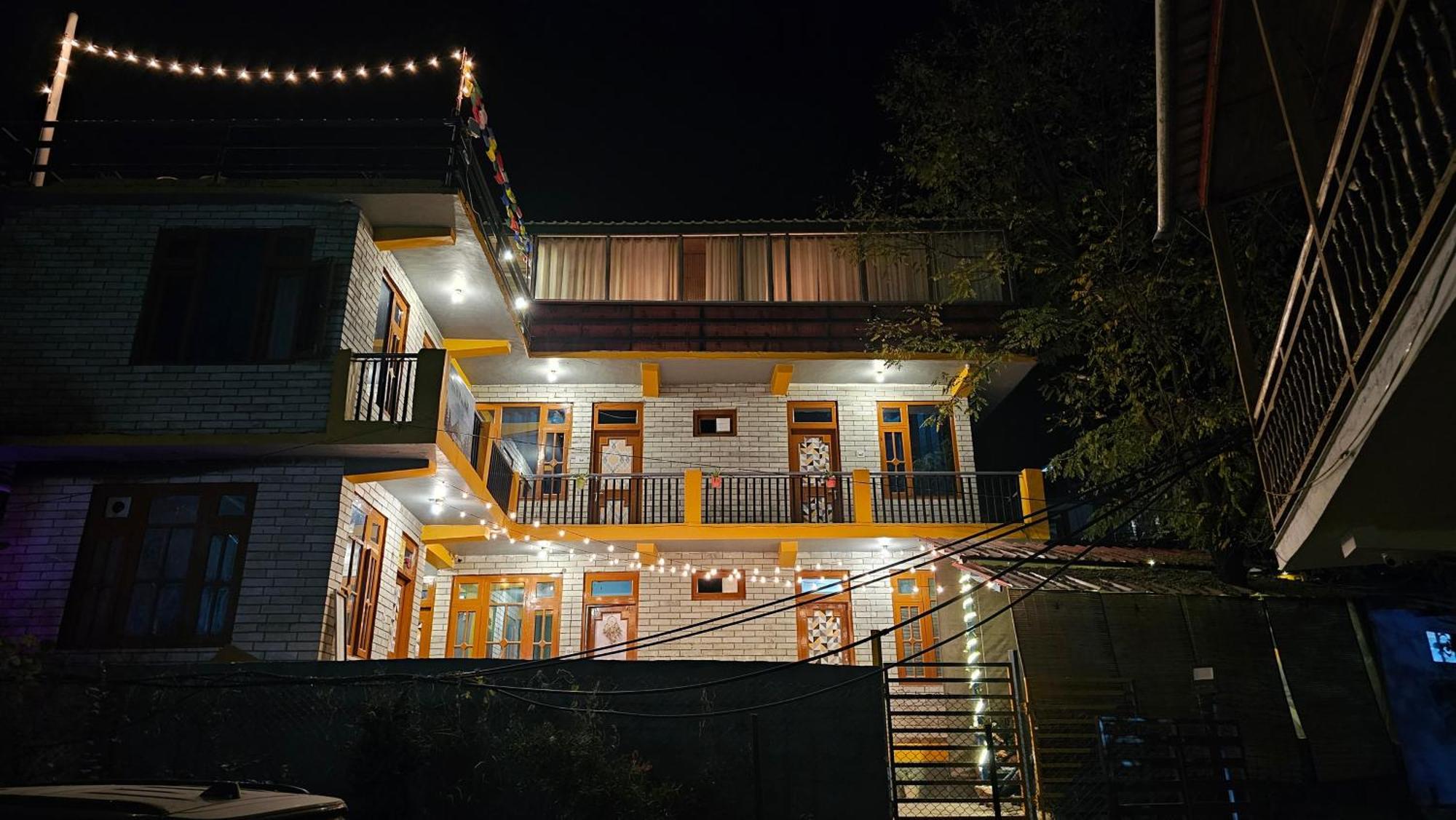 Nirvana By Oztel - Backpacker Hostel Kasol Dış mekan fotoğraf